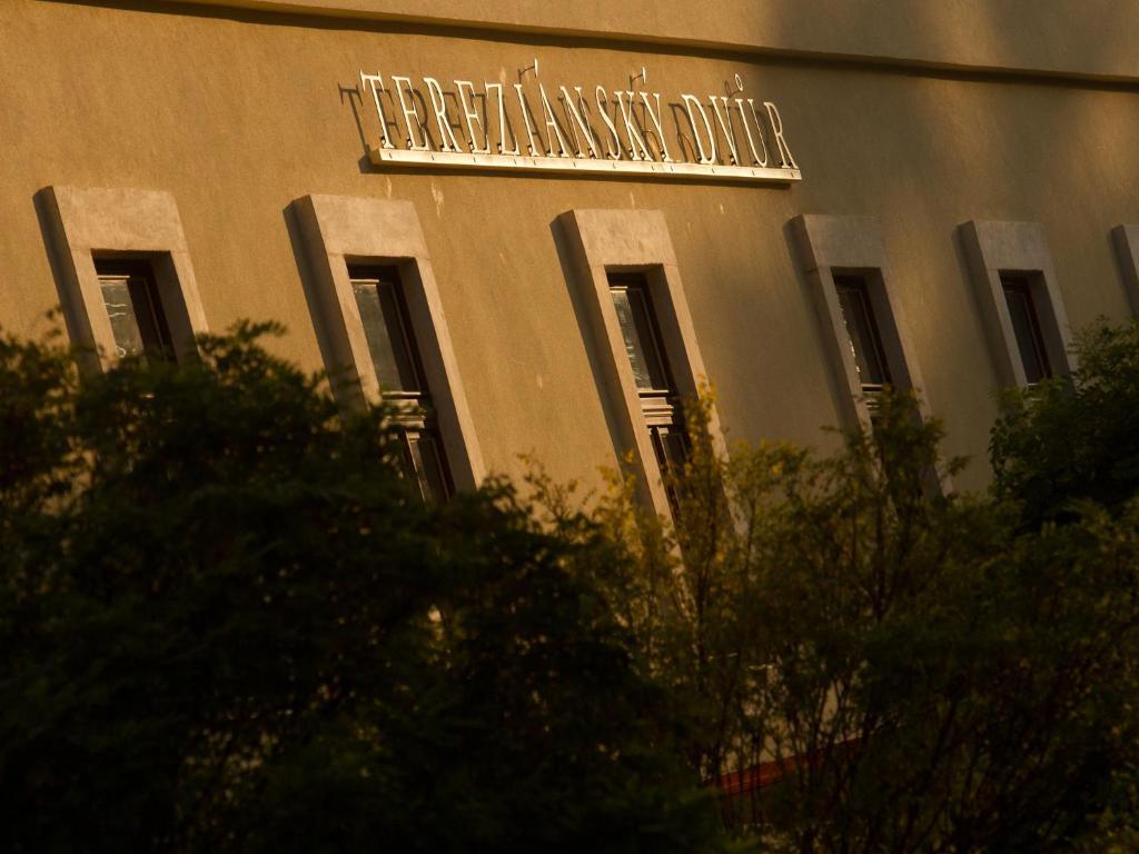 Ea Hotel Tereziansky Dvur Hradec Kralove Exterior photo